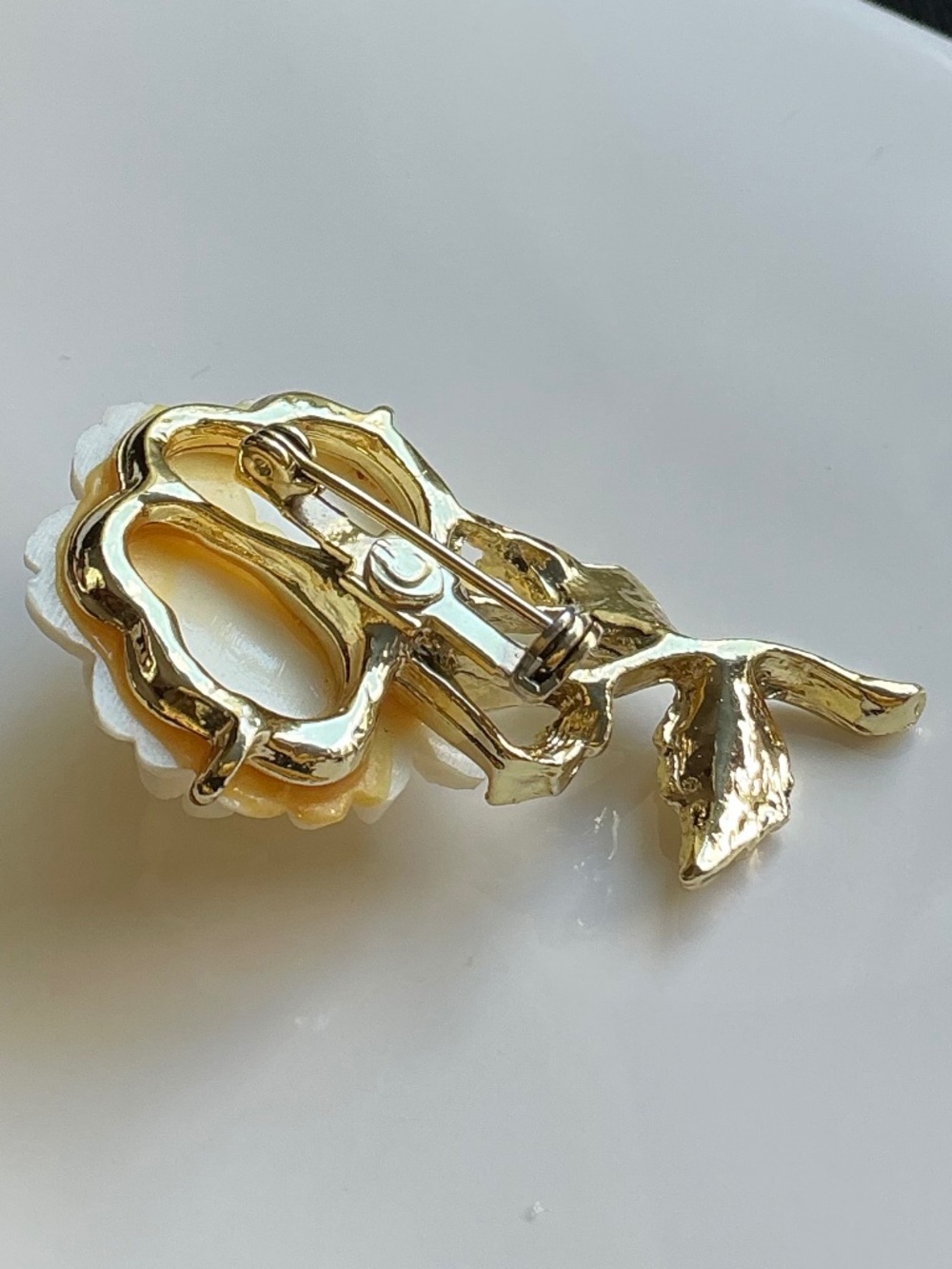 Vintage White Rose Brooch Carved Flower Pin Gold Tone - Picture 7 of 12